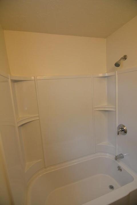 180 Pilgrim Ave, Worcester, MA 01604 photo 16