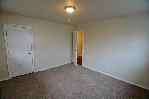 180 Pilgrim Ave, Worcester, MA 01604 photo 12