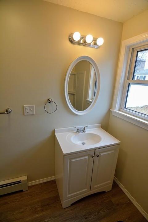 180 Pilgrim Ave, Worcester, MA 01604 photo 17