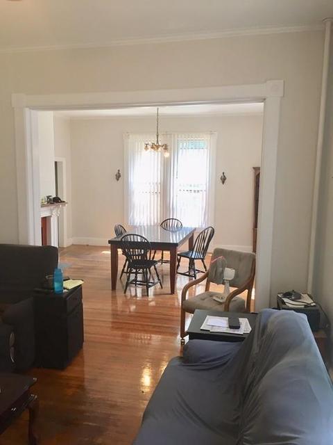 57 Avon Pl, Springfield, MA 01105 photo 4