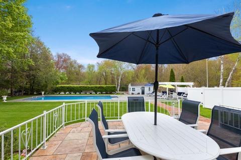 115 Prospect St, Hingham, MA 02043 photo 24