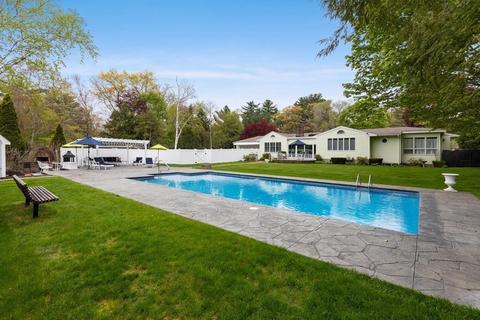 115 Prospect St, Hingham, MA 02043 photo 2