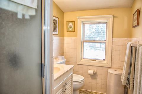 22 Orchardview St, West Springfield, MA 01089 photo 25