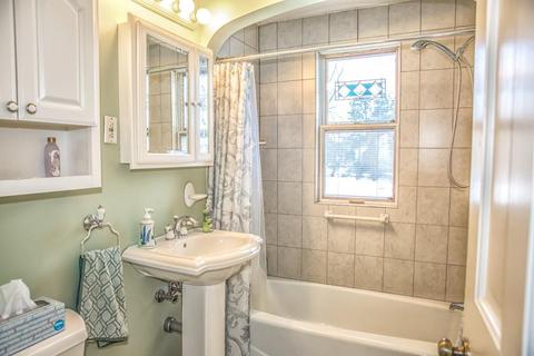 22 Orchardview St, West Springfield, MA 01089 photo 13