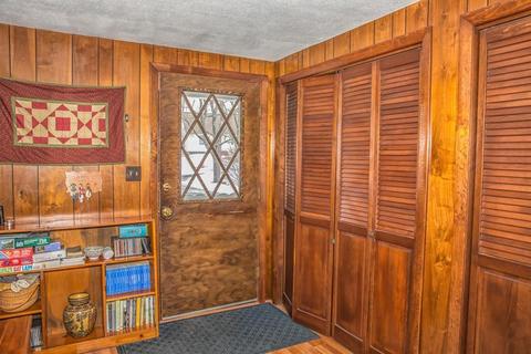 22 Orchardview St, West Springfield, MA 01089 photo 15