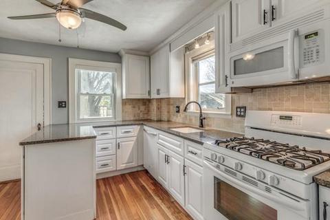174 William St, Stoneham, MA 02180 photo 9