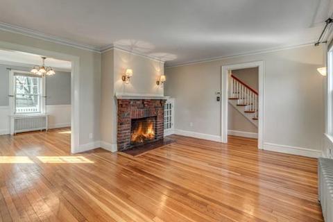 174 William St, Stoneham, MA 02180 photo 4