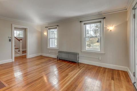 174 William St, Stoneham, MA 02180 photo 5