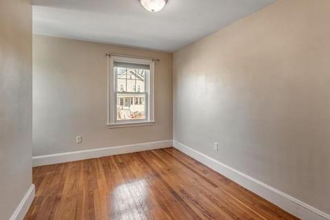 174 William St, Stoneham, MA 02180 photo 14