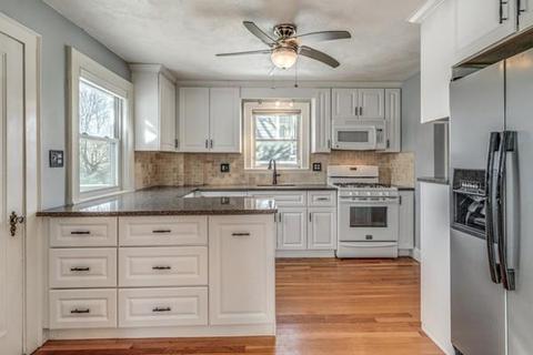 174 William St, Stoneham, MA 02180 photo 10