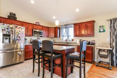57 Clarkson St, Fall River, MA 02724 photo 6