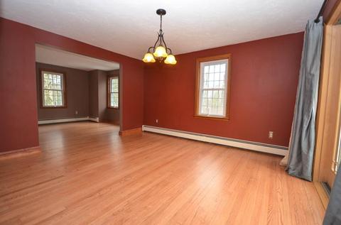 300 Eight Lots Rd, Sutton, MA 01590 photo 8