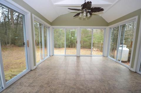 300 Eight Lots Rd, Sutton, MA 01590 photo 7