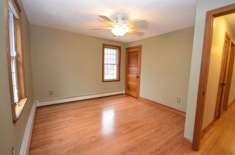 300 Eight Lots Rd, Sutton, MA 01590 photo 15
