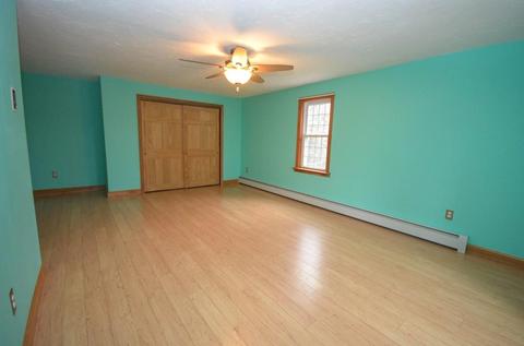 300 Eight Lots Rd, Sutton, MA 01590 photo 16
