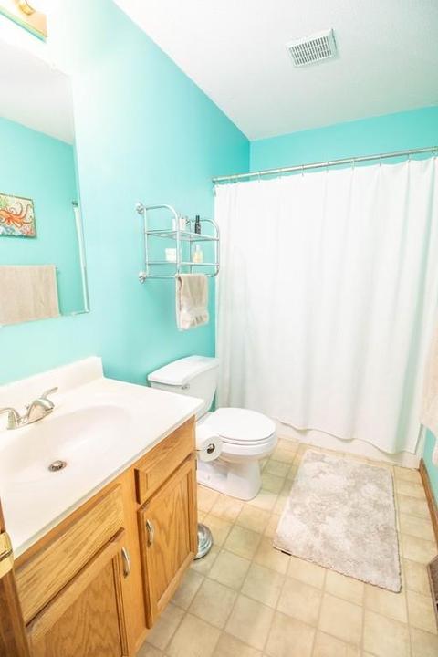 163 Lamont St, Springfield, MA 01119 photo 10