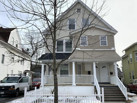 21 Virginia St, Springfield, MA 01108 photo 2