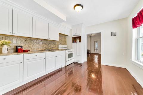 47 Jasper St, Springfield, MA 01109 photo 1