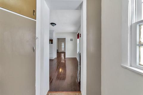 47 Jasper St, Springfield, MA 01109 photo 20