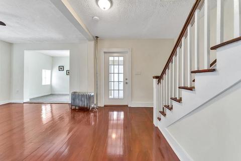 47 Jasper St, Springfield, MA 01109 photo 7