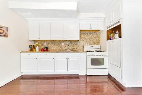 47 Jasper St, Springfield, MA 01109 photo 18
