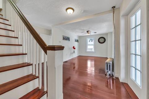47 Jasper St, Springfield, MA 01109 photo 8