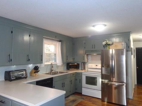 76 Meadow, Springfield, MA 01151 photo 2