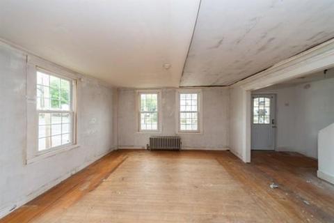 36 Church St, Ware, MA 01082 photo 11