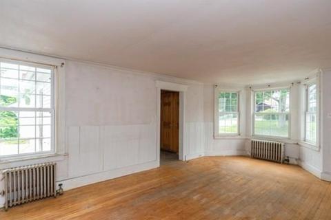 36 Church St, Ware, MA 01082 photo 4