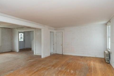 36 Church St, Ware, MA 01082 photo 5