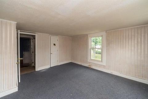 36 Church St, Ware, MA 01082 photo 14