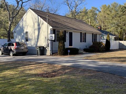 132 Barker Rd, East Wareham, MA 02538 photo 2