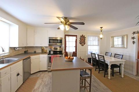10 Pine St, Easthampton, MA 01027 photo 8