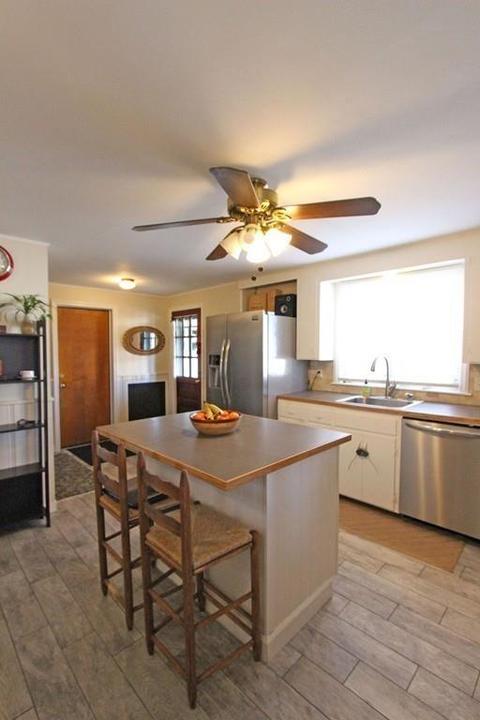 10 Pine St, Easthampton, MA 01027 photo 10