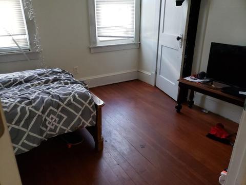 580 White St, Springfield, MA 01108 photo 9