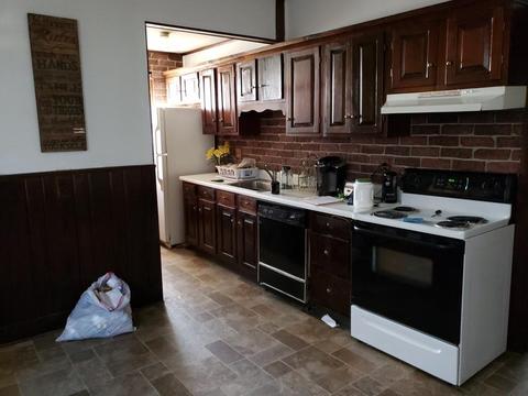 580 White St, Springfield, MA 01108 photo 2