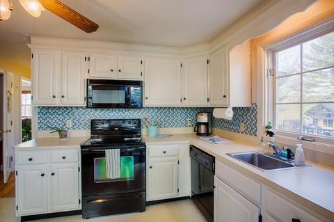 13 Bailey Ave, Beverly, MA 01915 photo 13
