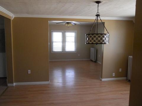 1053 Sumner Ave, Springfield, MA 01118 photo 4