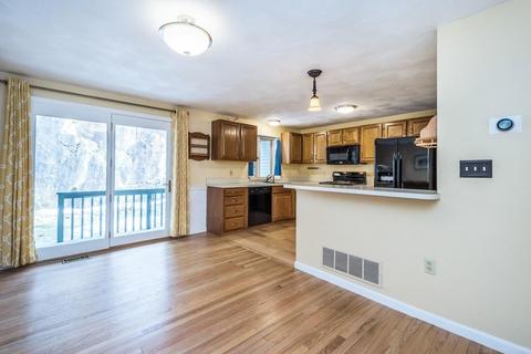 14 Deer Path #4, Maynard, MA 01754 photo 7