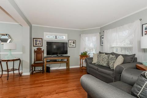 25 Mckinley St, Maynard, MA 01754 photo 4