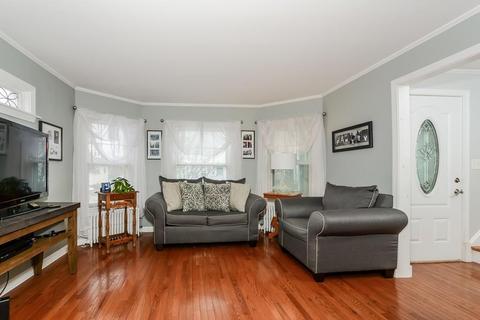 25 Mckinley St, Maynard, MA 01754 photo 5