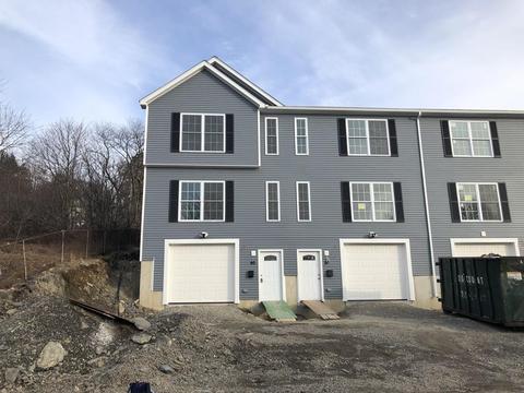 58 Orient St, Worcester, MA 01604 photo 1