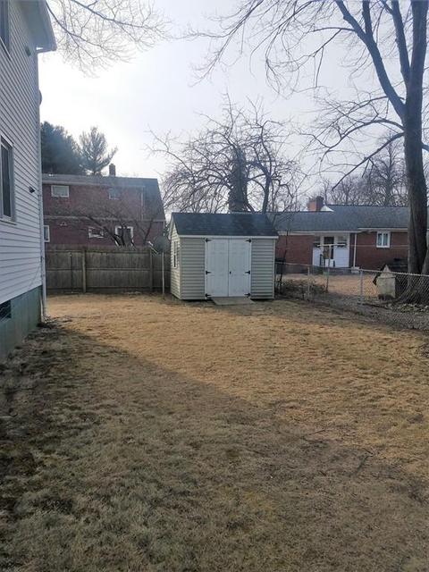 56 Cloran St, Springfield, MA 01109 photo 6