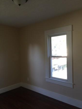 23 Newman St, Springfield, MA 01105 photo 11