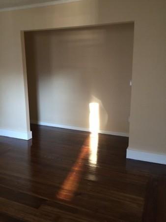 23 Newman St, Springfield, MA 01105 photo 8