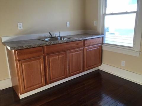 23 Newman St, Springfield, MA 01105 photo 9