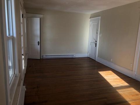 43 Jenness St, Springfield, MA 01104 photo 8