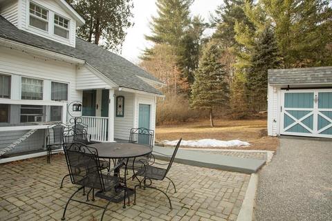 27 Highland St, Ware, MA 01082 photo 2