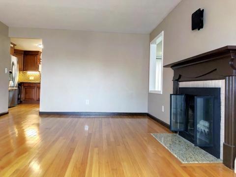 24 Leo Dr, Chicopee, MA 01020 photo 8