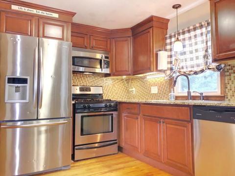 24 Leo Dr, Chicopee, MA 01020 photo 5